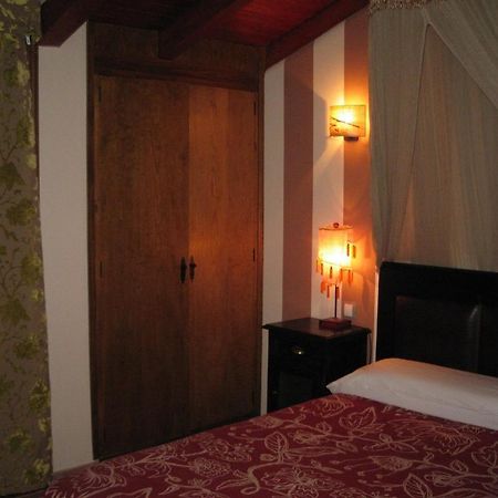 Hotel La Pradera De Marta Кинтанаэнтельо Номер фото